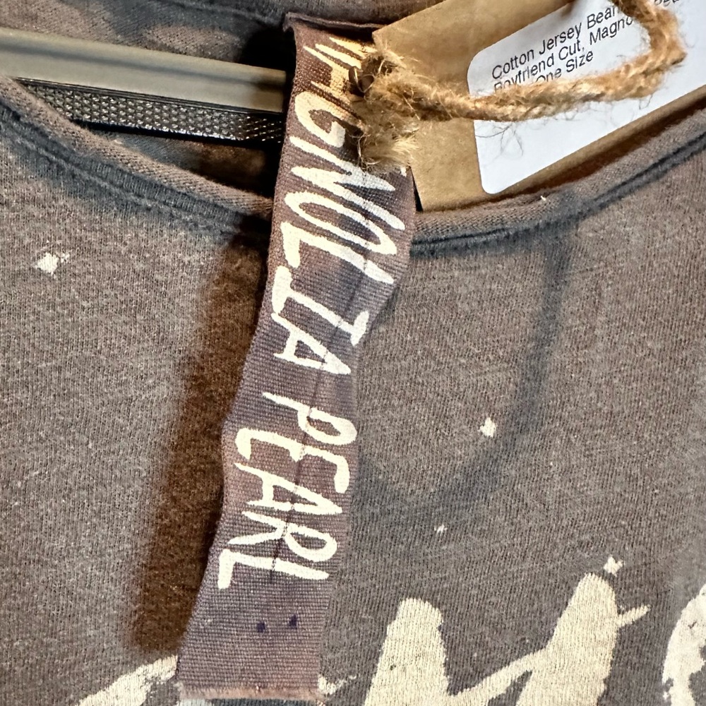 Magnolia Pearl Beams Of Light Tee. PRICE FIRM - Picture 3 of 4